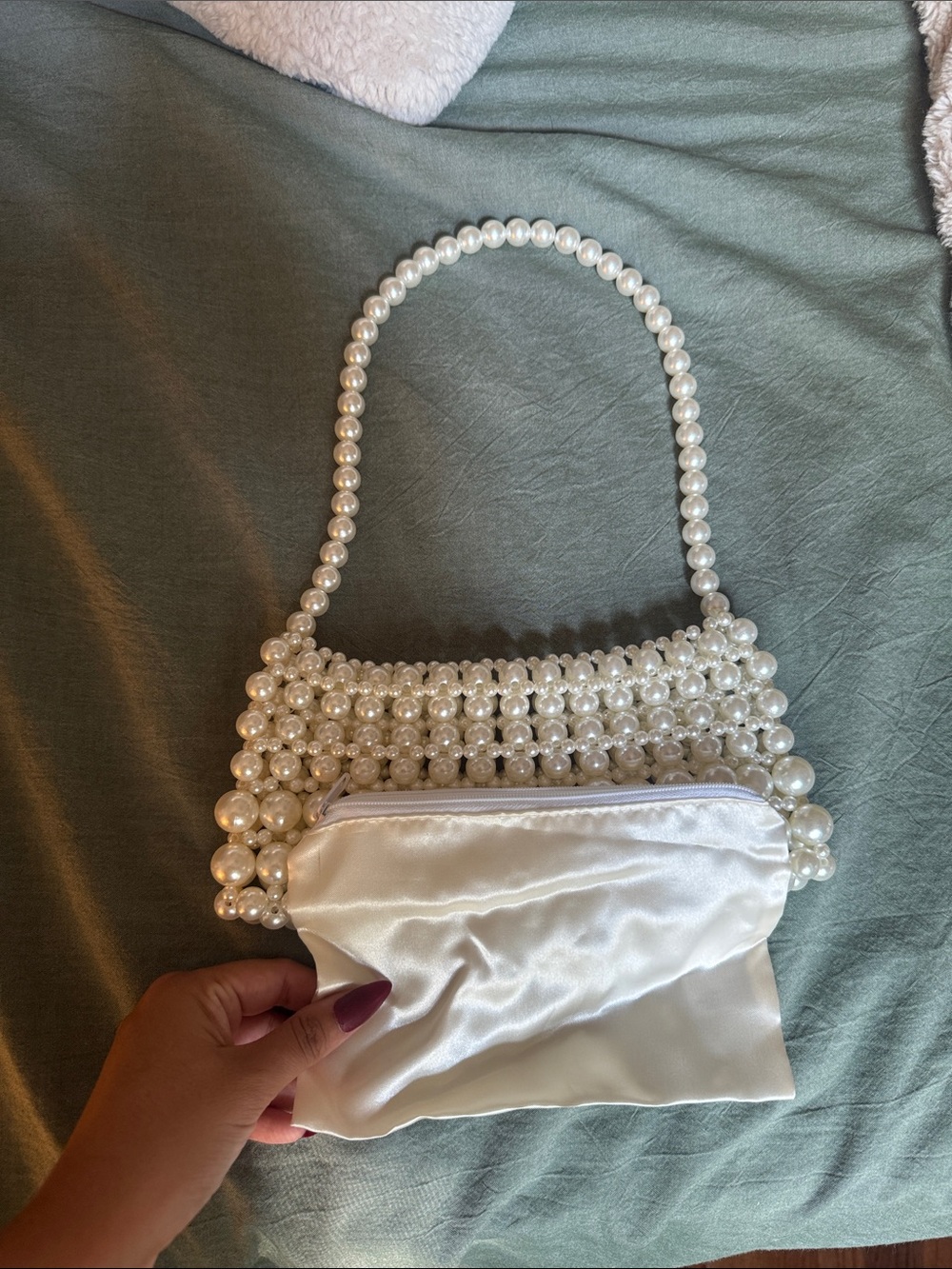 Bridal Pearl Shoulder Bag - Picture 6 of 7